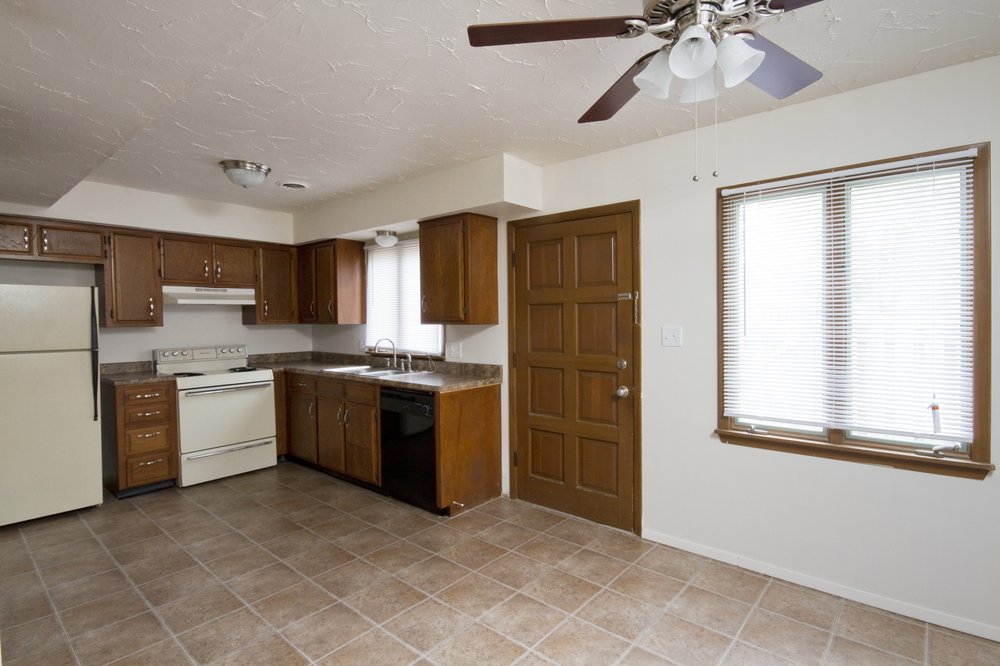 DRYDEN PLACE TOWNHOMES 2122 S Barcliff Ave, Springfield, Missouri