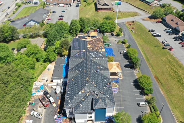 Slide of J&L Roofing