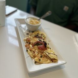Staks Pancake Kitchen - Salmon omelette