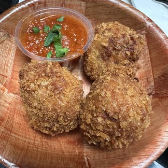 Donna’s - Mac and cheese balls - Bars Near Me - Seattle, Washington Donna’s - Mac and cheese balls - Bars Near Me - Seattle, Washington