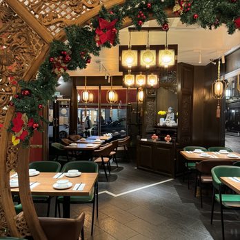 Barshu - Inside - Szechuan Near Me - London, XGL Barshu - Inside - Szechuan Near Me - London, XGL