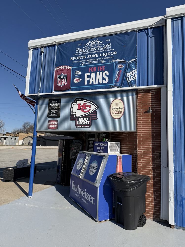 End Zone Liquor Logo