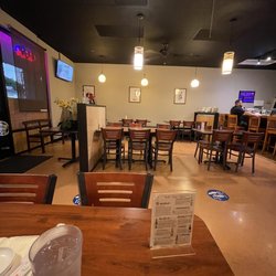 Sake Japanese Cuisine - Inside