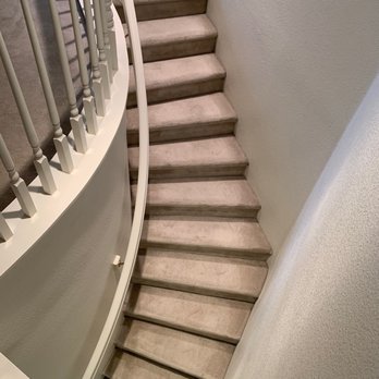 Elephant Floors - Old carpeted stairs - Flooring Near Me - Sunnyvale, California Elephant Floors - Old carpeted stairs - Flooring Near Me - Sunnyvale, California