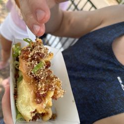 To Be Frank Jax - Mac n cheese topped hot dog
