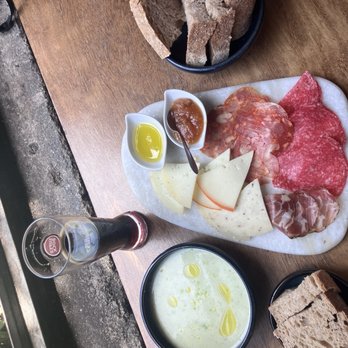Café Candelabro - Charcuterie & soup of the day - Bars Near Me - Porto, 13 Café Candelabro - Charcuterie & soup of the day - Bars Near Me - Porto, 13