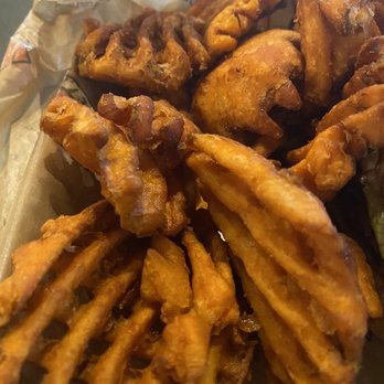 WOW Cafe - Sweet potato waffle fries - Cafes Near Me - Baton Rouge, Louisiana