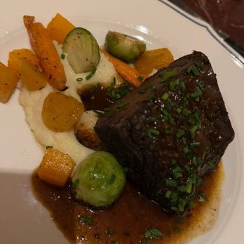 The Betty - Braised short rib! - Bars Near Me - Atlanta, Georgia The Betty - Braised short rib! - Bars Near Me - Atlanta, Georgia