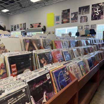 End Of An Ear - Music & DVDs Near Me - Austin, Texas End Of An Ear - Music & DVDs Near Me - Austin, Texas
