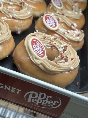 Krispy Kreme Café by null