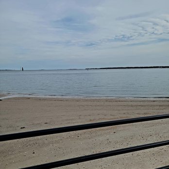 Two Sisters Tours - Water front - Historical Tours Near Me - Charleston, South Carolina