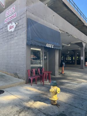 Gus's Hot Dogs by null