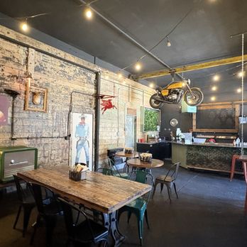Moab Garage Co. - Coffee & Tea Near Me - Moab, Utah