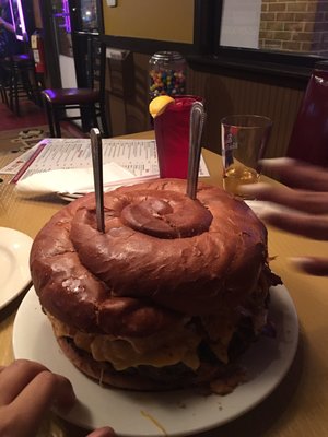Lucky's Burger & Brew by null