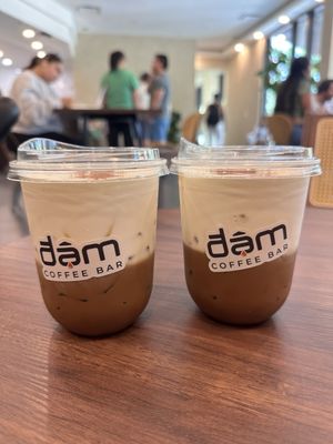 đậm coffee bar by null