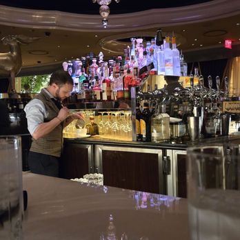 Wynn - Lobby bar - Shopping Centers Near Me - Las Vegas, Nevada