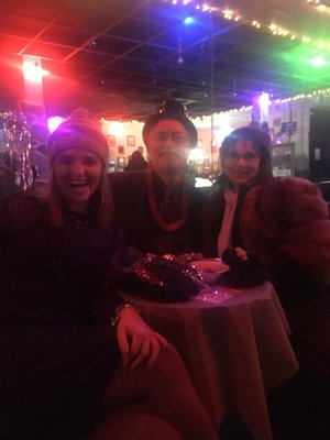 Tee Dee's Lounge by null