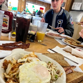 Yellow Cat Cafe - German Skillet!  Yummmm!! - Breakfast & Brunch Near Me - South Bend, Indiana