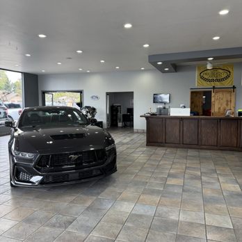 Mullahey Ford - Showroom. - Car Dealers Near Me - Arroyo Grande, California