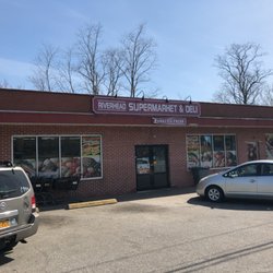 Riverside Deli & Market - Entrance