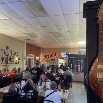 Reid's Hometown Barbecue - Dining area - Barbeque Near Me - Booneville, Arkansas Reid's Hometown Barbecue - Dining area - Barbeque Near Me - Booneville, Arkansas