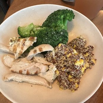 Flower Child - Kids meal - Salad Near Me - Austin, Texas Flower Child - Kids meal - Salad Near Me - Austin, Texas