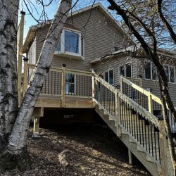 Badgerland Decks And Construction