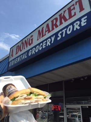 A Dong Market by null