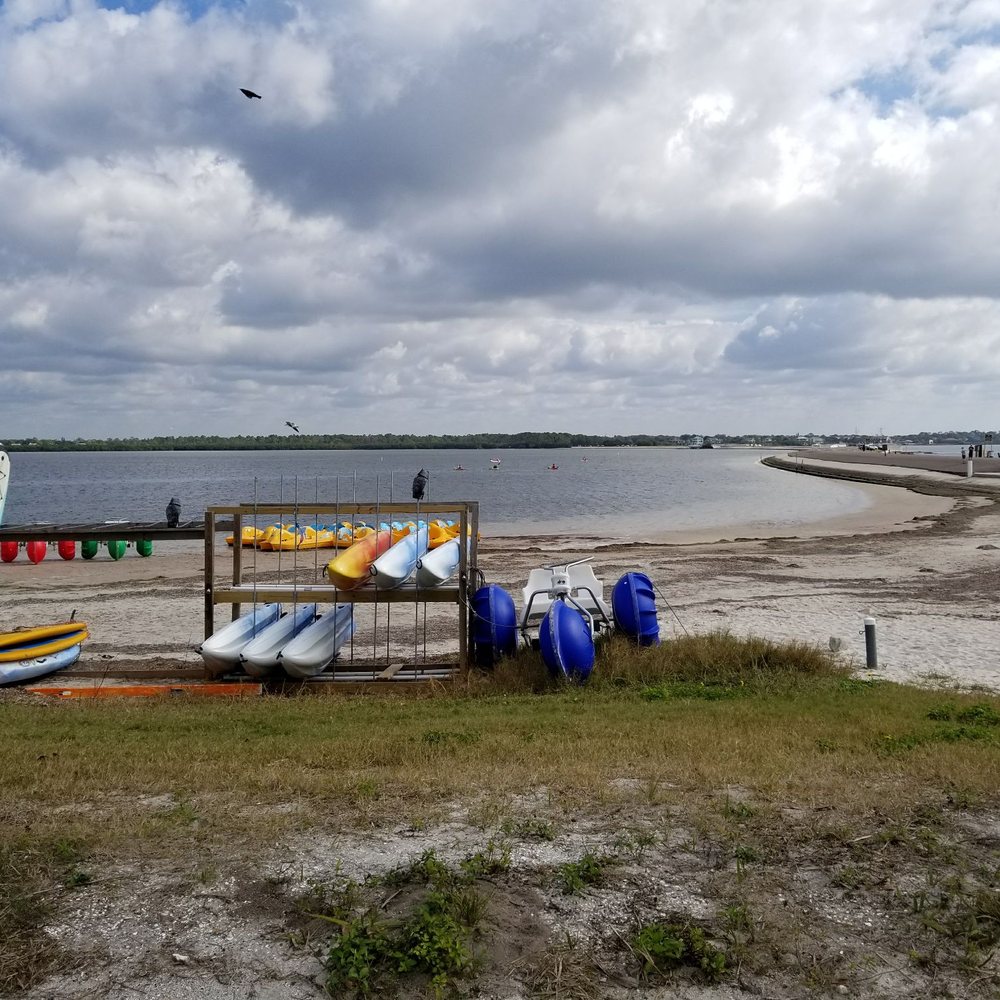 Fred Howard Park - Kayak rentals and calm area to kayak in - Parks Near Me - Tarpon Springs, Florida Fred Howard Park - Kayak rentals and calm area to kayak in - Parks Near Me - Tarpon Springs, Florida