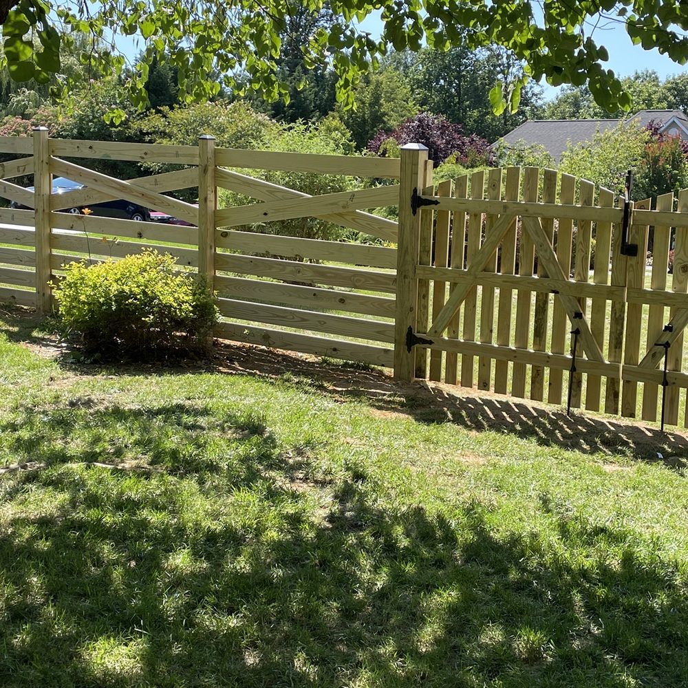 Leon Fence - Fence - Fences & Gates Near Me - Hedgesville, West Virginia Leon Fence - Fence - Fences & Gates Near Me - Hedgesville, West Virginia