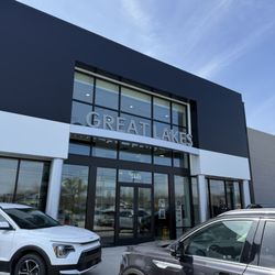 Great Lakes Kia - Front of building