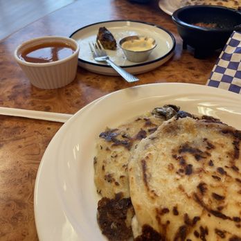 Yarling's Pupuseria - Beef asada with cheese pupusa - Salvadoran Near Me - Albuquerque, New Mexico Yarling's Pupuseria - Beef asada with cheese pupusa - Salvadoran Near Me - Albuquerque, New Mexico