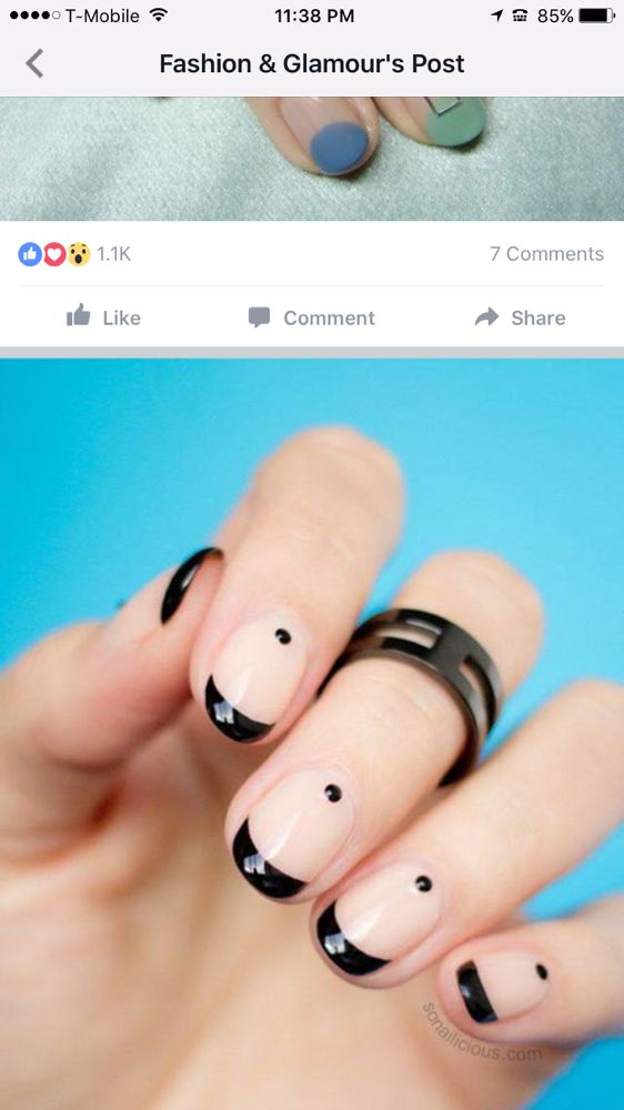 Annie's Nails & Wax Logo