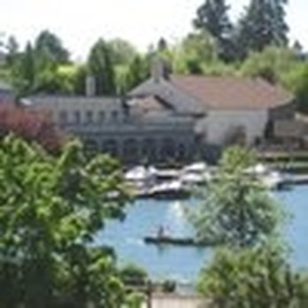 Millennium Plaza Park - Summertime and the living is easy. - Parks Near Me - Lake Oswego, Oregon