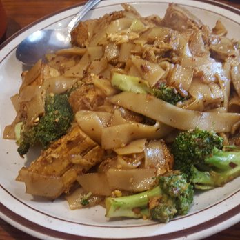 Thai Norcross - Pad See Ew with tofu - Thai Near Me - Norcross, Georgia Thai Norcross - Pad See Ew with tofu - Thai Near Me - Norcross, Georgia