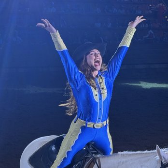 Dolly Parton's Stampede - Performing Arts Near Me - Pigeon Forge, Tennessee