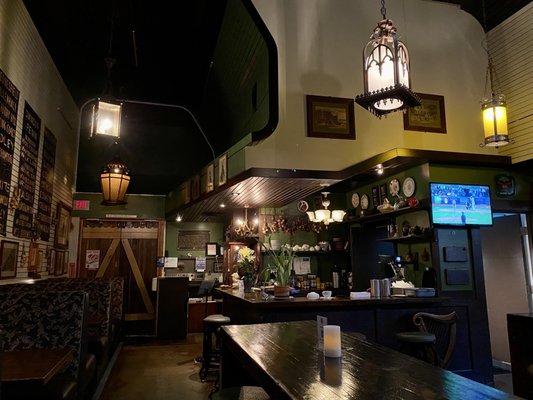 The Cat & Fiddle Pub & Restaurant by null