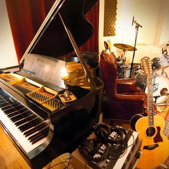 Seance Room Recording Studio - World-class instruments - Recording & Rehearsal Studios Near Me Seance Room Recording Studio - World-class instruments - Recording & Rehearsal Studios Near Me