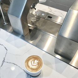 Queen Anne Coffee - Expertly crafted espresso and chai drinks!