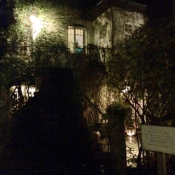 Café Augustenhöh - Schön beleuchtete Villa