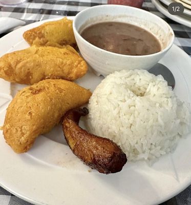 Casa Vieja Res 🇨🇴 by null