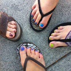 Main Nail Studio - Pretty toes.