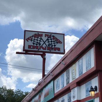 Pit Row Pit Stop - Diners Near Me - Livingston, Texas