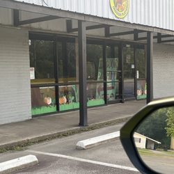 The Play Gym - Closed when they say they are open what a disappointment