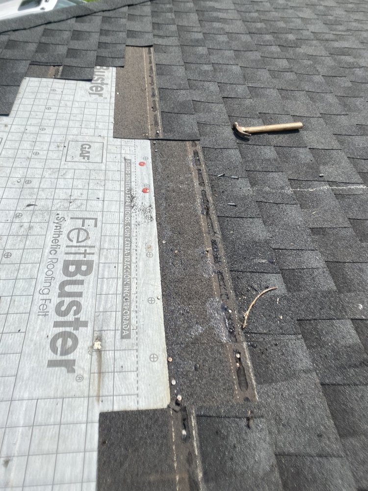 Slide of Juventino Rosas Roofing