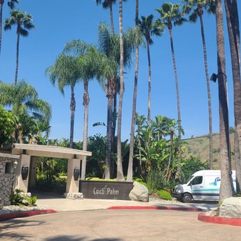 Coco Palm Restaurant - Cuban Near Me - Pomona, California