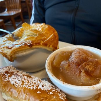 Great Dane Pub & Brewing - Chicken Pot Pie - American Near Me - Madison, Wisconsin Great Dane Pub & Brewing - Chicken Pot Pie - American Near Me - Madison, Wisconsin