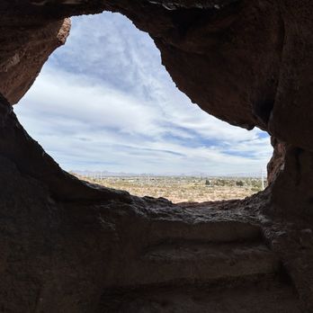 Hole-in-the-Rock - Hiking Near Me - Phoenix, Arizona Hole-in-the-Rock - Hiking Near Me - Phoenix, Arizona