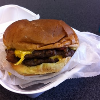 Amazing Burger  - GET IN MY TUMMY! (THIS IS THE AMAZING DOUBLE WITH BACON!) - Chicken Wings Near Me - Duluth, Georgia