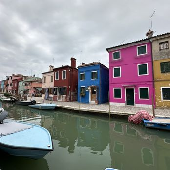 Isola di Burano - Landmarks & Historical Buildings Near Me - Venezia, VE Isola di Burano - Landmarks & Historical Buildings Near Me - Venezia, VE